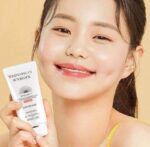 ضدآفتاب روشن کننده جیگات مدل Jigott Whitening Uv Sun Block (70ml)